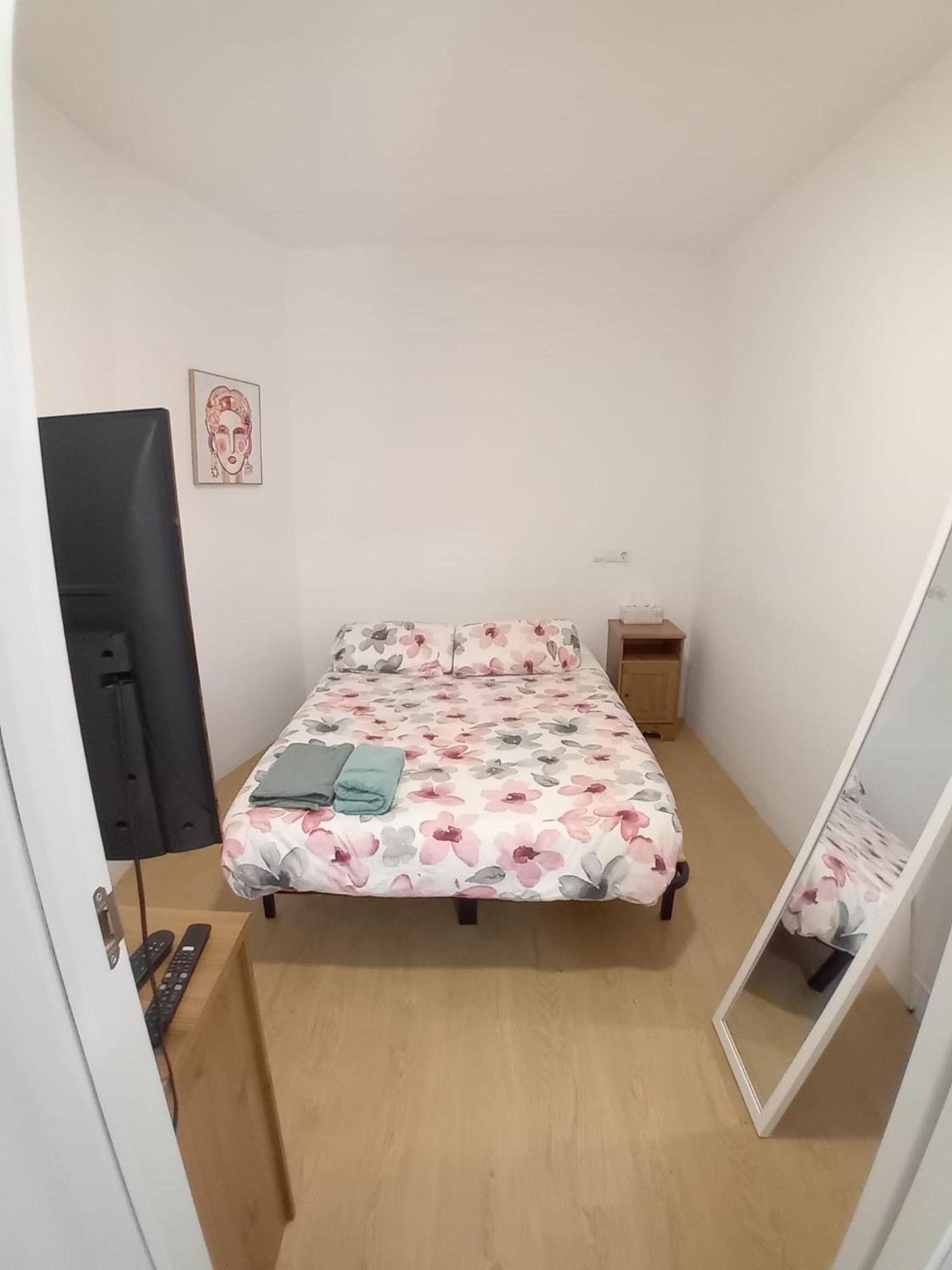Alquilo Mini Departamento Apartment Сан-Бой-де Льобрегат Екстериор снимка